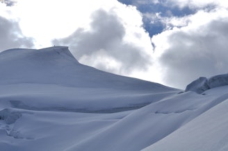 Weissmies summit slopes.jpg